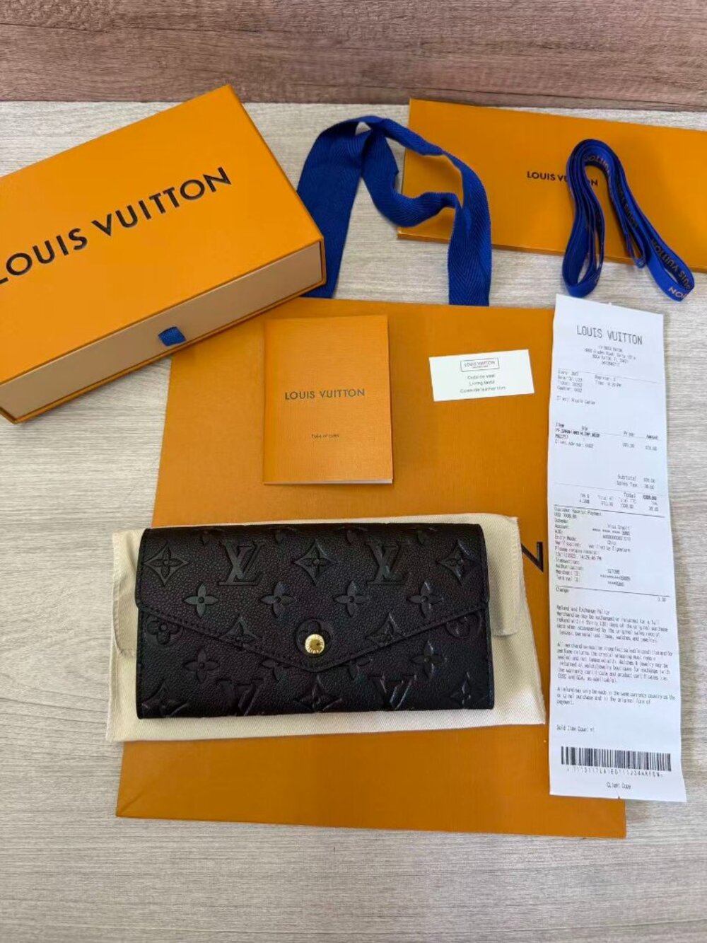 Louis Vuitton Sarah Wallet